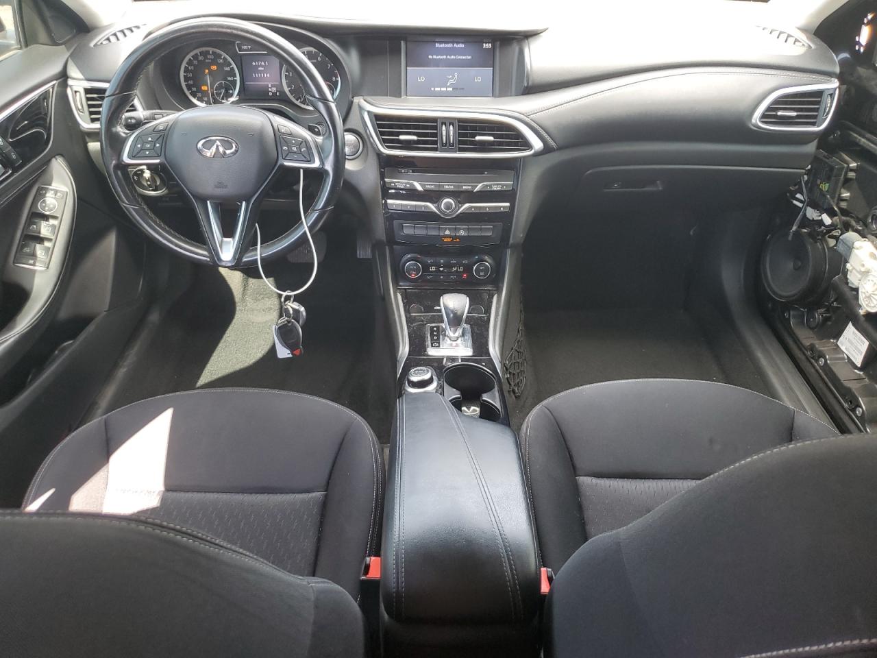 2018 Infiniti Qx30 Base VIN: SJKCH5CP8JA044963 Lot: 64134235