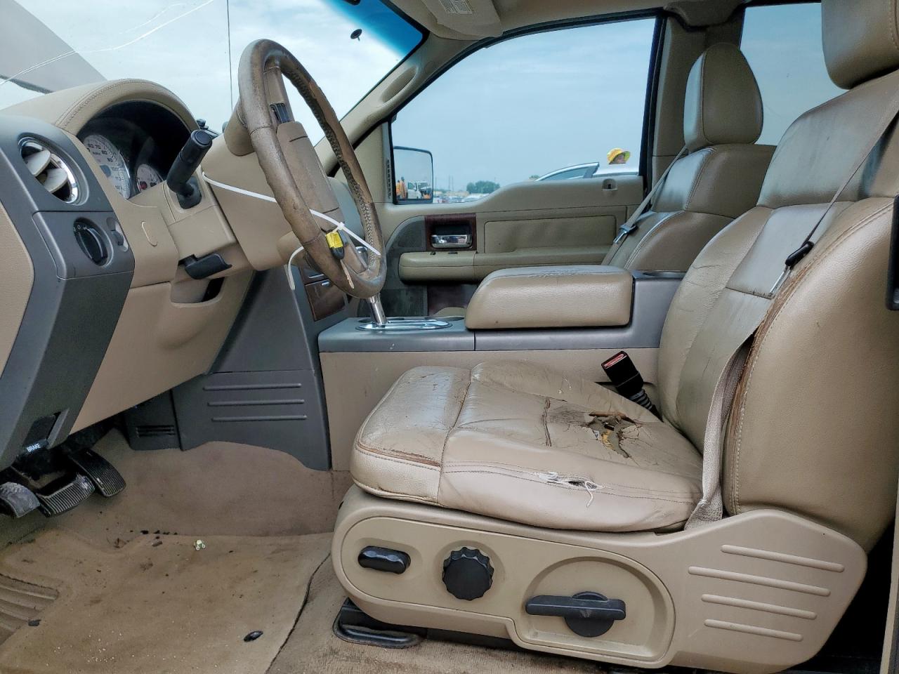 2005 Ford F150 VIN: 1FTPX14565NA13819 Lot: 65442095