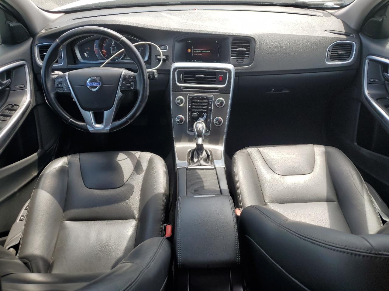 yv1612sk9f1267801 YV1612SK9F1267801 2015 Volvo V60 Premier