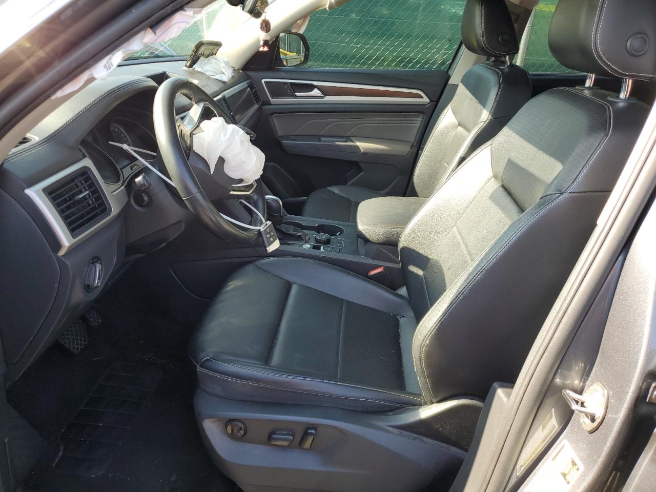 2021 Volkswagen Atlas Se VIN: 1V2HR2CA3MC585135 Lot: 64409115