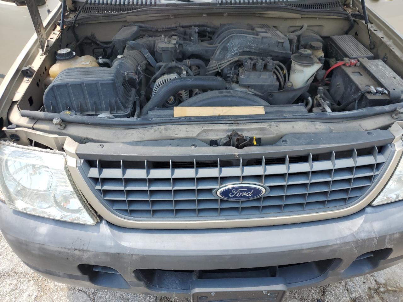 2004 Ford Explorer Xls VIN: 1FMZU72K74UB02425 Lot: 63238585