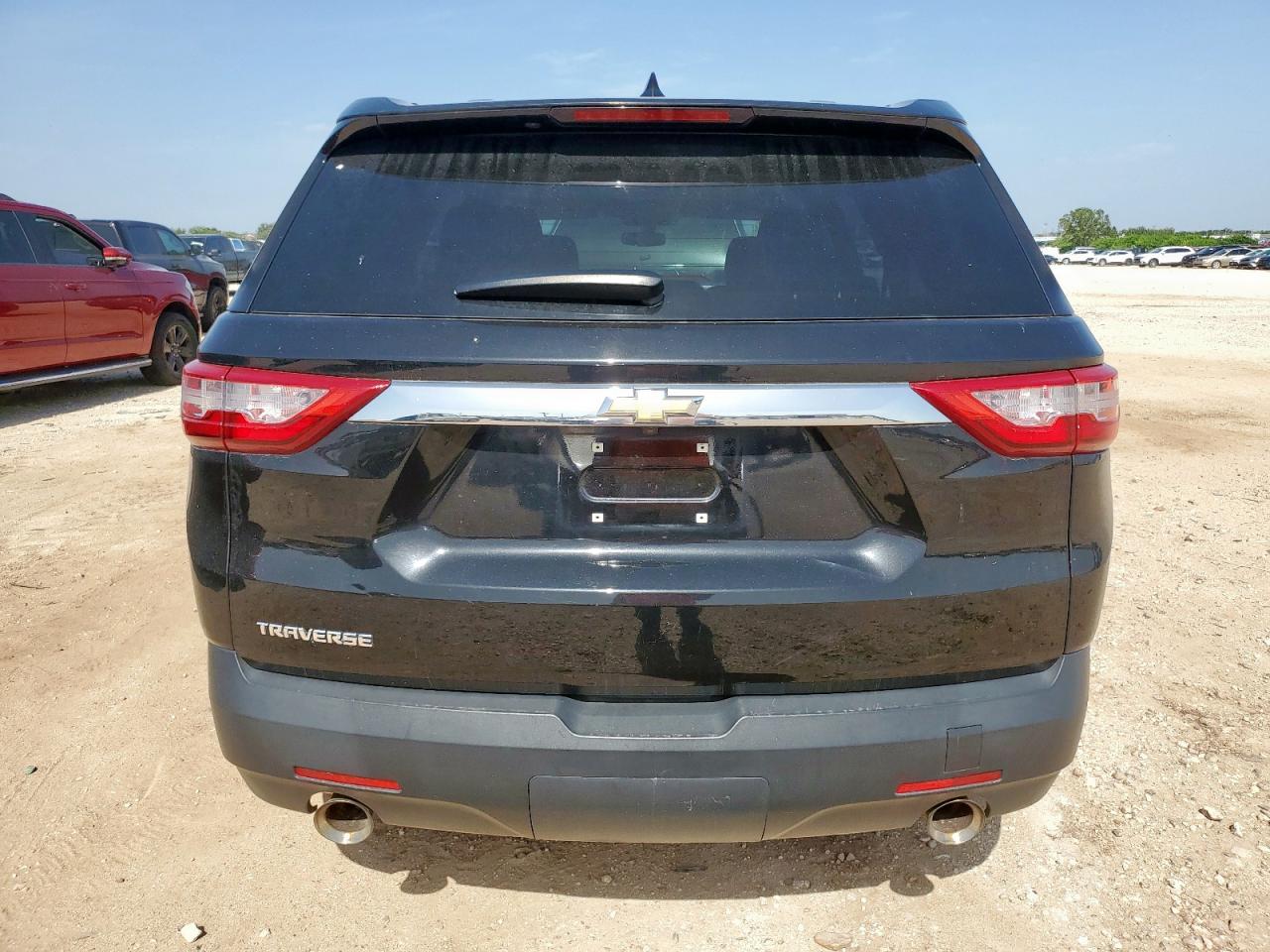 2018 Chevrolet Traverse Ls VIN: 1GNERFKW6JJ267131 Lot: 65016935