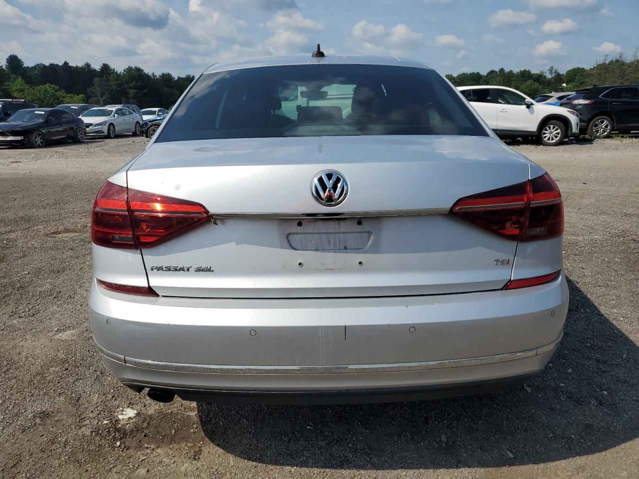 2017 Volkswagen Passat Sel Premium VIN: 1VWCT7A39HC045726 Lot: 62747425