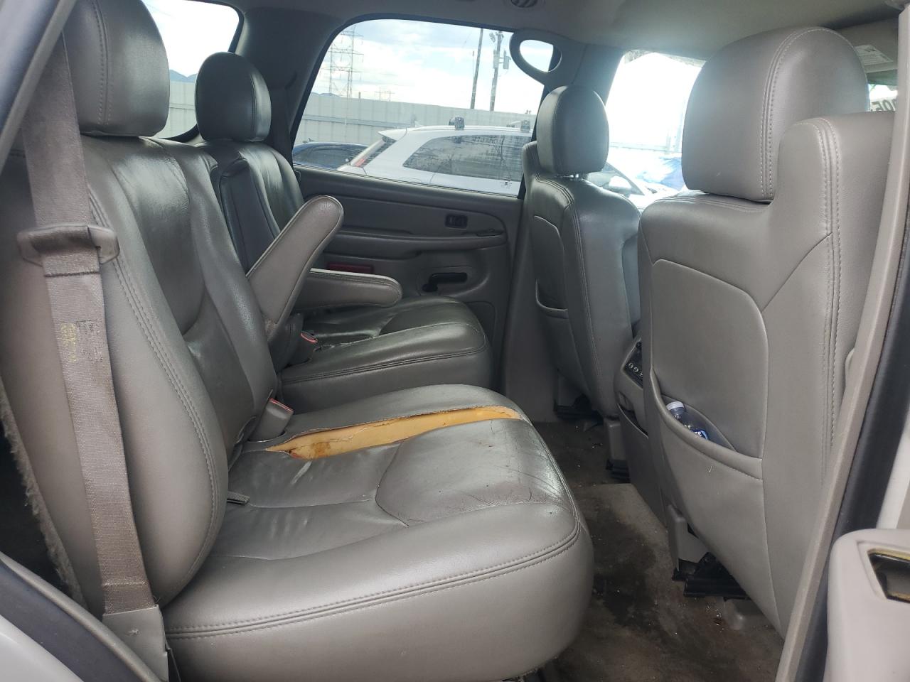 2004 Chevrolet Tahoe K1500 VIN: 1GNEK13Z74R319498 Lot: 64379095
