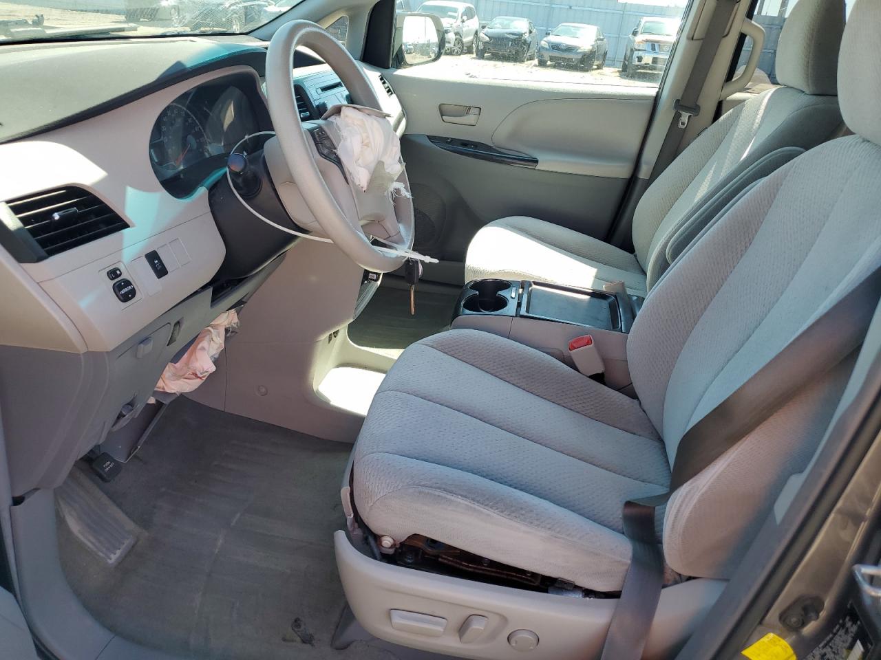 2011 Toyota Sienna Le VIN: 5TDKK3DC1BS159635 Lot: 64399445