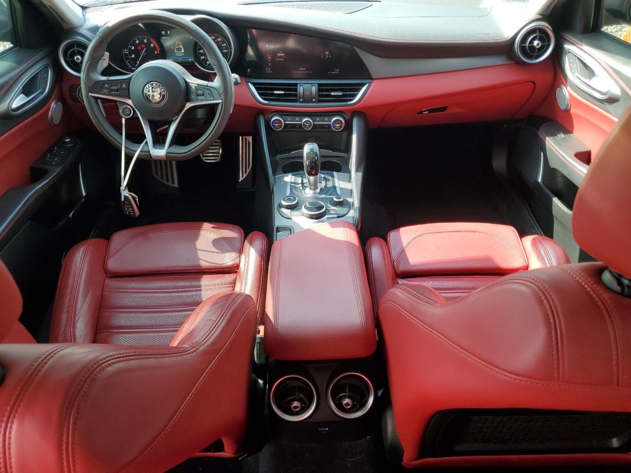 zarfaeen9j7580369 ZARFAEEN9J7580369 2018 Alfa Romeo Giulia Ti Q4