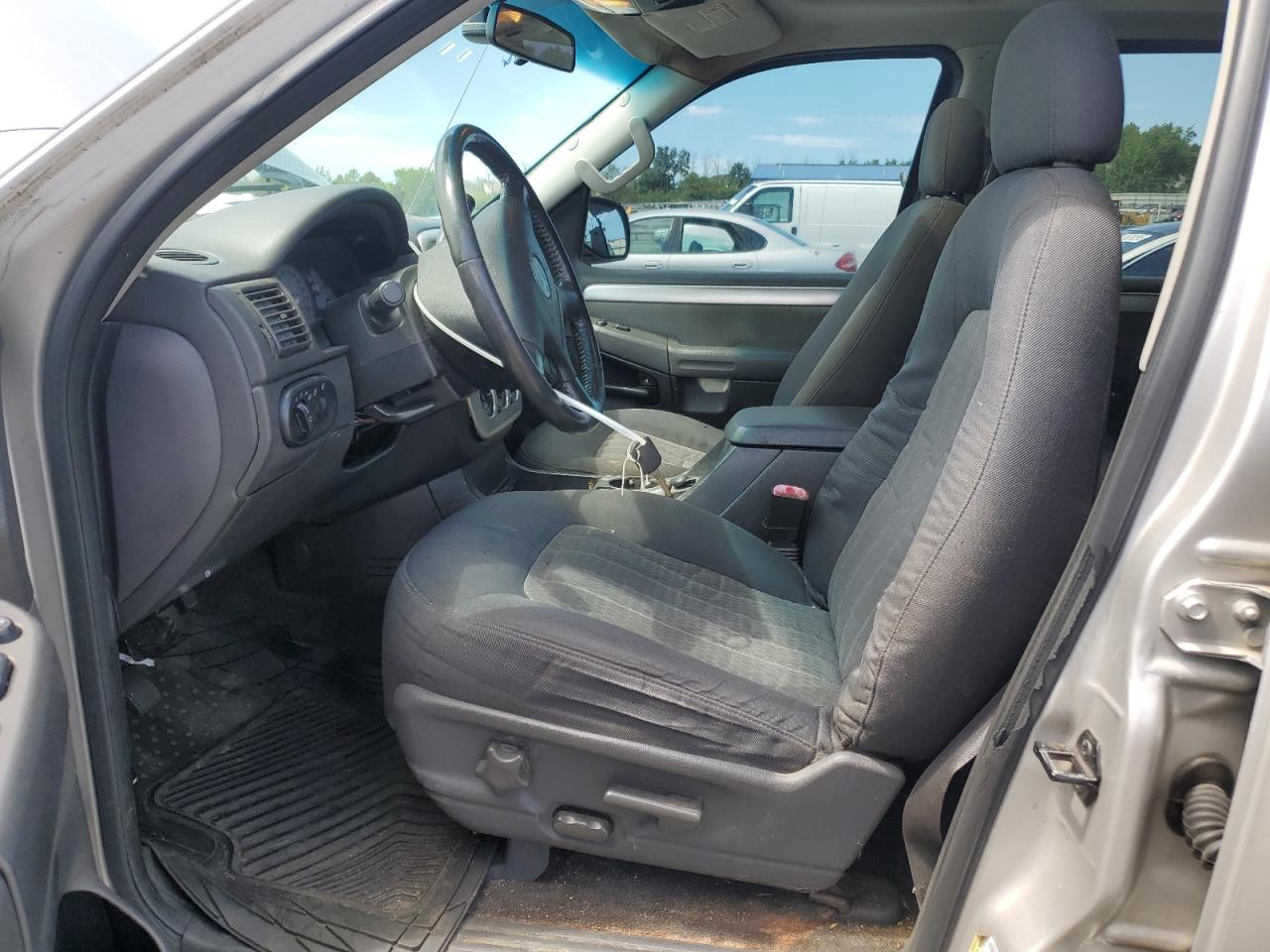 2005 Mercury Mountaineer VIN: 4M2ZU86W35UJ03977 Lot: 65117105