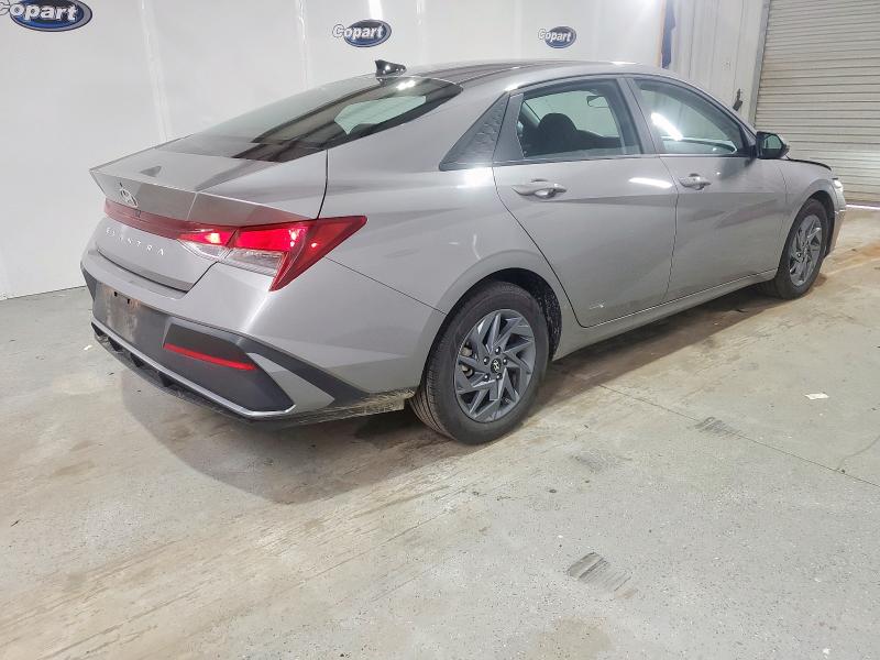  HYUNDAI ELANTRA 2024 Srebrny