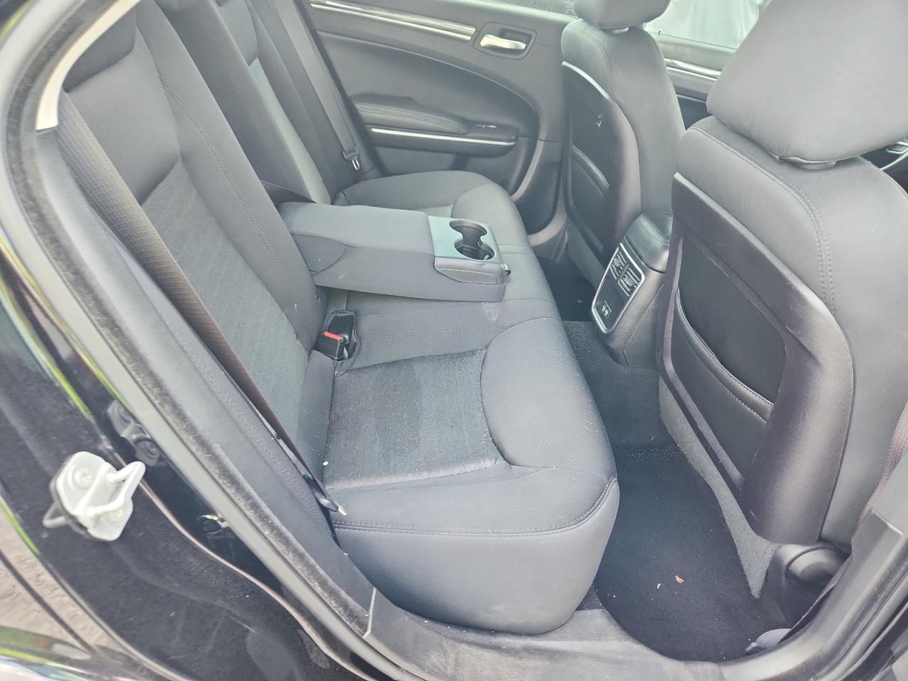 2019 Chrysler 300 Touring VIN: 2C3CCAAG0KH690762 Lot: 66814975