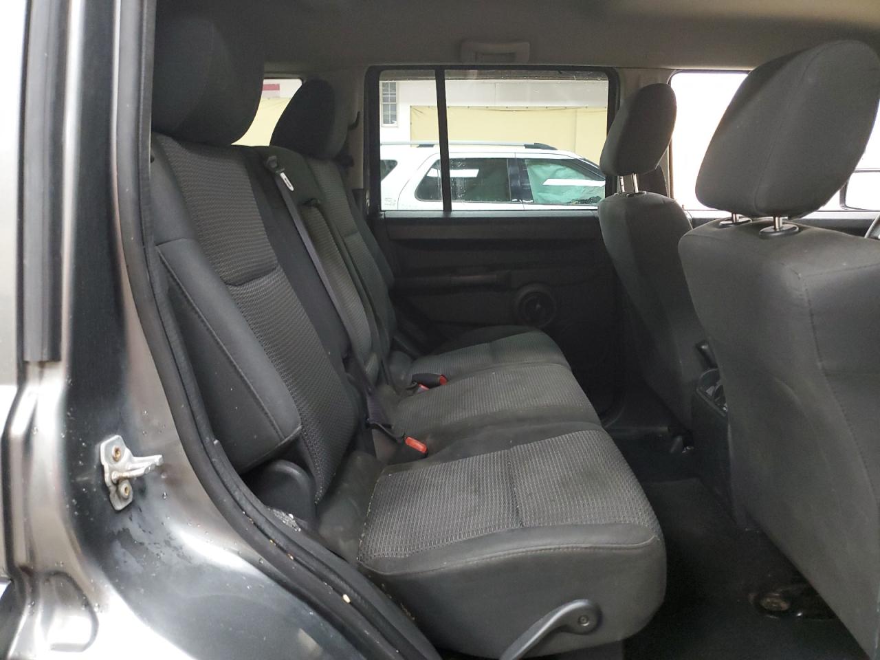 2008 Jeep Commander Sport VIN: 1J8HH48NX8C126176 Lot: 64853965