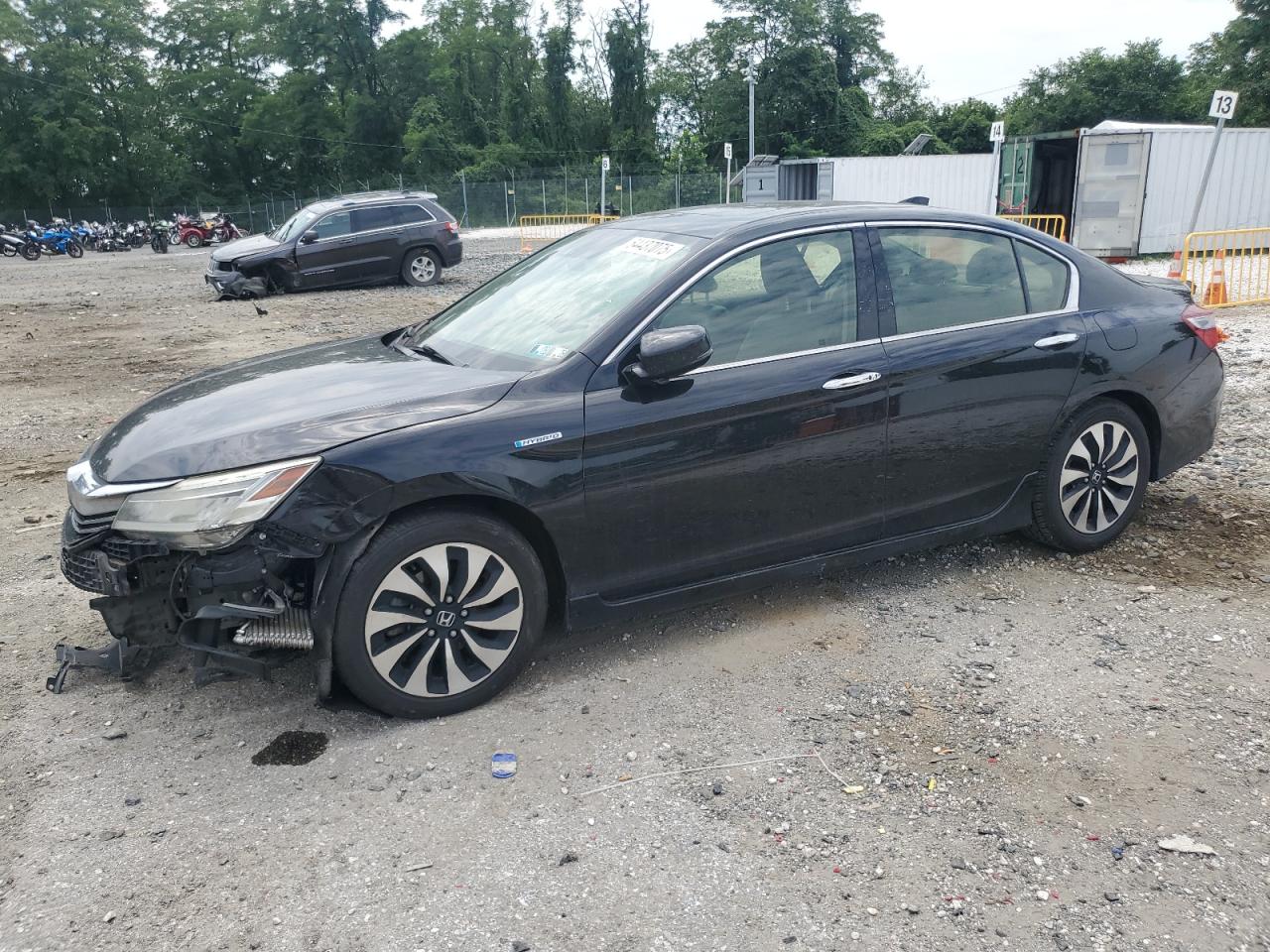 2017 Honda Accord Touring Hybrid VIN: JHMCR6F73HC021735 Lot: 64437075