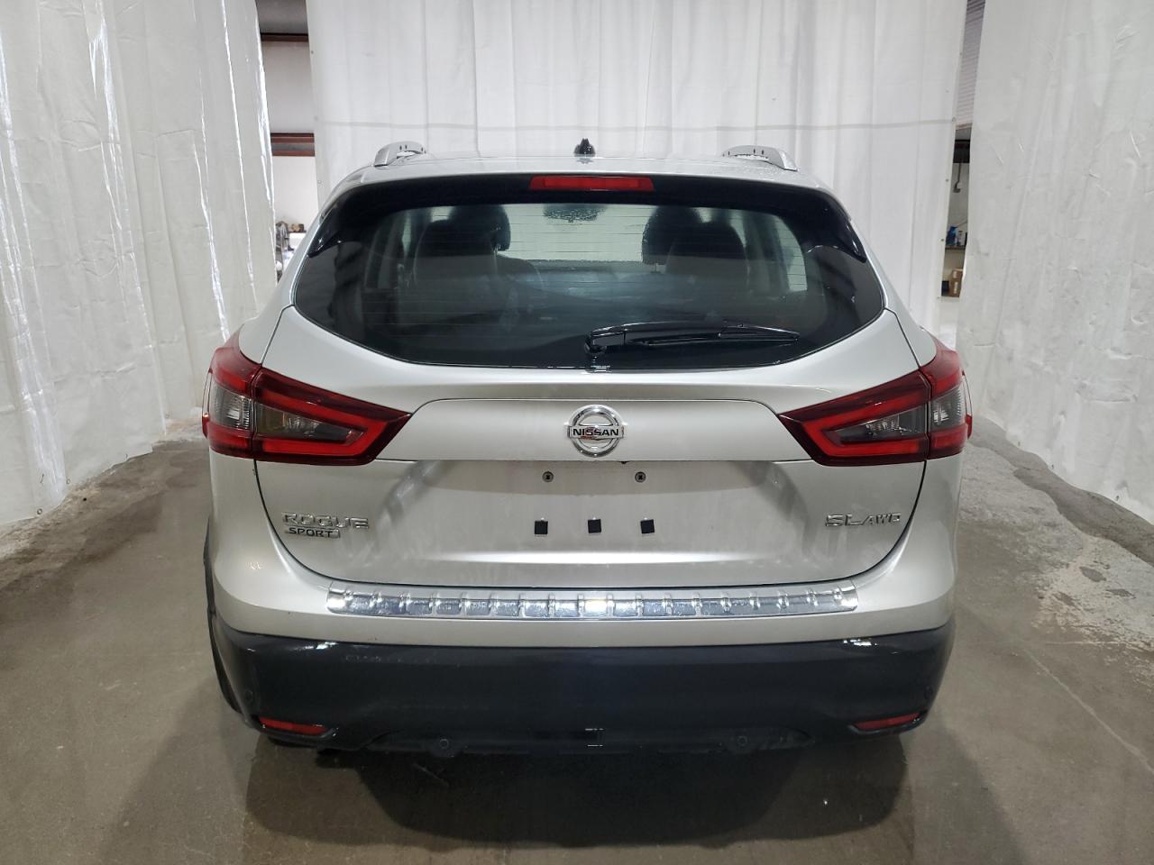2022 Nissan Rogue Sport Sl VIN: JN1BJ1CWXNW493740 Lot: 64353845