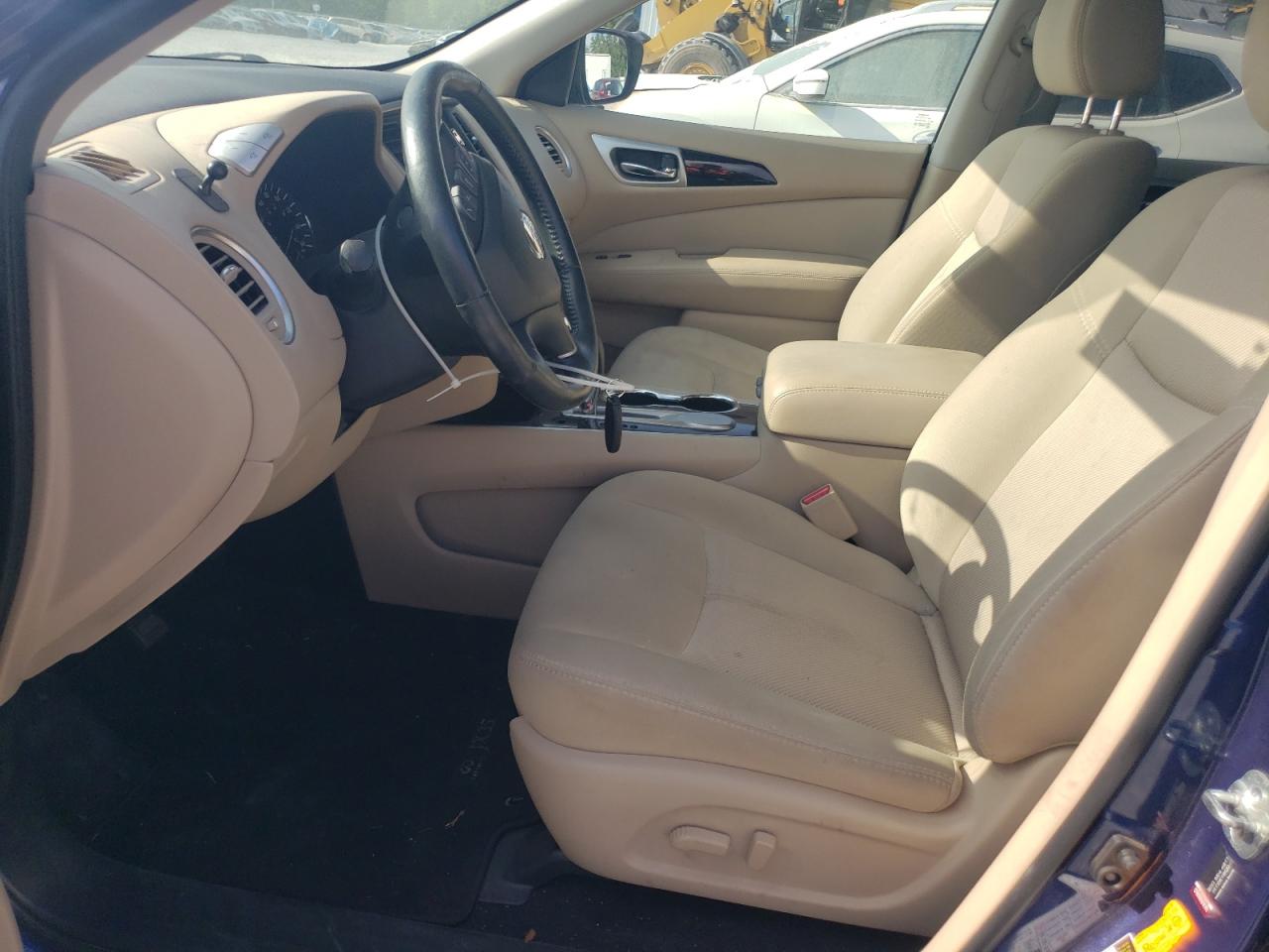2018 Nissan Pathfinder S VIN: 5N1DR2MN2JC649237 Lot: 63922045