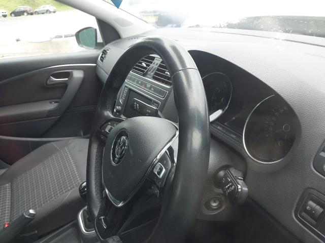 2015 VOLKSWAGEN POLO SE