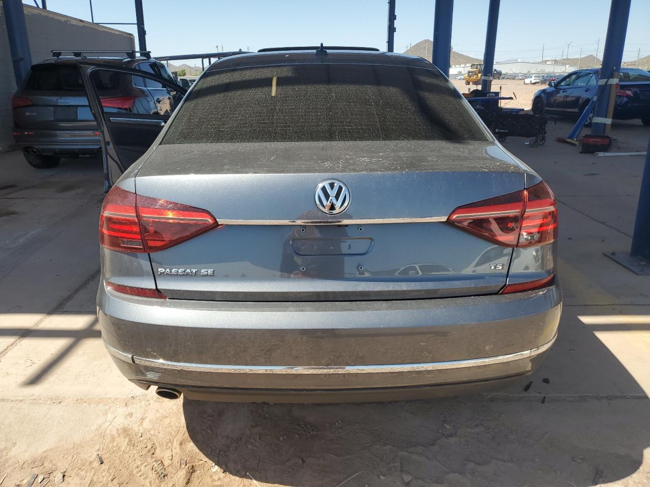 2018 Volkswagen Passat Se VIN: 1VWBA7A35JC013864 Lot: 64502735