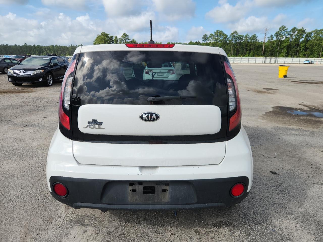 2018 Kia Soul VIN: KNDJN2A2XJ7888976 Lot: 64841795
