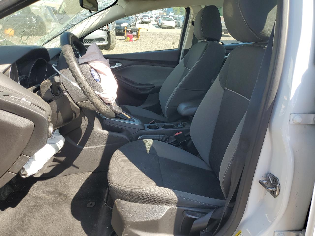 2014 Ford Focus Se VIN: 1FADP3F21EL420577 Lot: 63068615