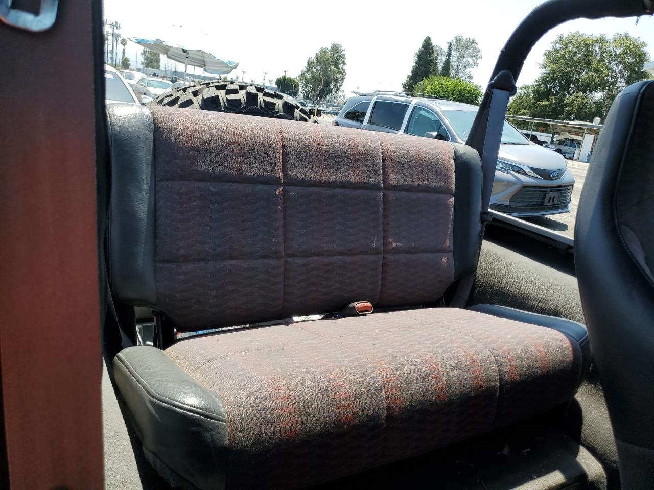2000 Jeep Wrangler / Tj Se VIN: 1J4FA29P3YP739914 Lot: 65254995