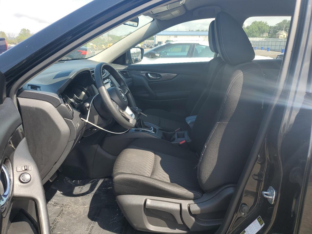 VIN: KNMAT2MV9HP537904 2017 NISSAN ROGUE