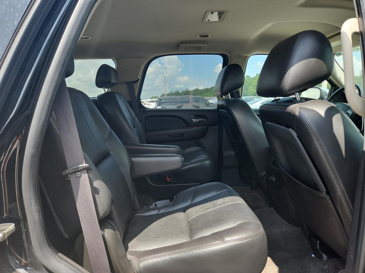 2010 Chevrolet Tahoe C1500 Lt VIN: 1GNUCBE04AR181136 Lot: 63705895