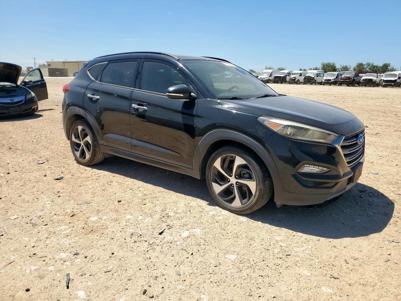 Parquets HYUNDAI TUCSON 2016 Czarny