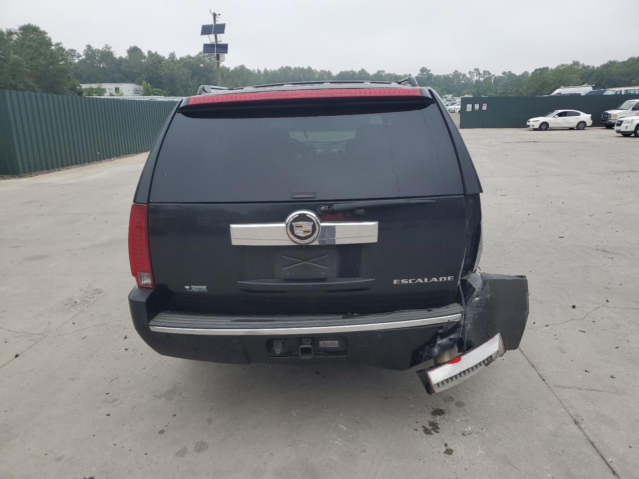 2008 Cadillac Escalade Esv VIN: 1GYFK66888R110588 Lot: 64283155