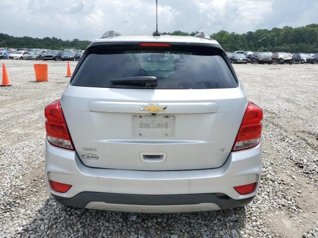  CHEVROLET TRAX 2019 Srebrny