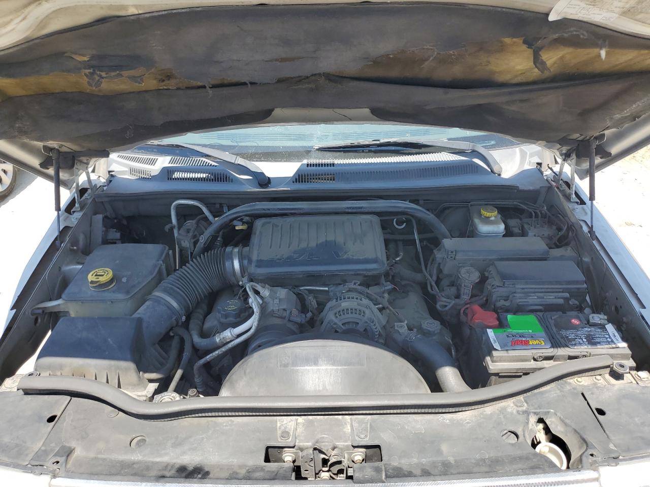 2016 Jeep Commander VIN: 1J8HH48NX6C330781 Lot: 66964105