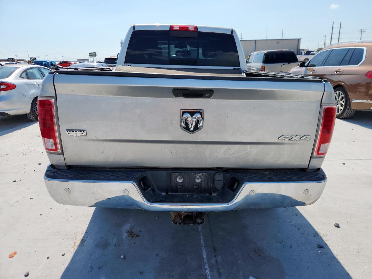 2018 Ram 2500 Laramie VIN: 3C6UR5FL3JG216631 Lot: 63998675