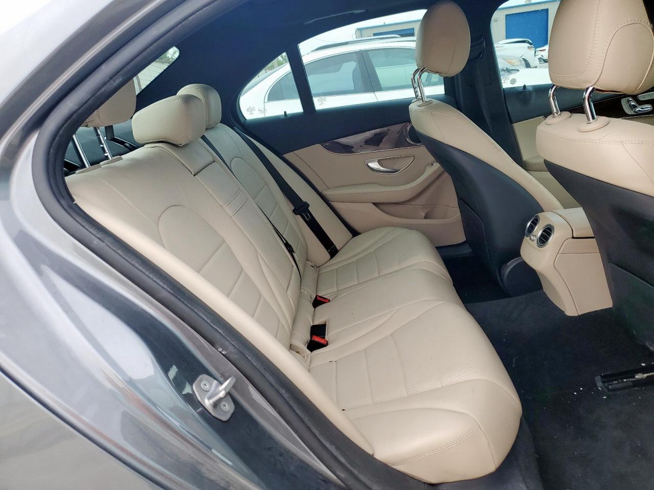 2018 Mercedes-Benz C 300 VIN: 55SWF4JB2JU245111 Lot: 62514705