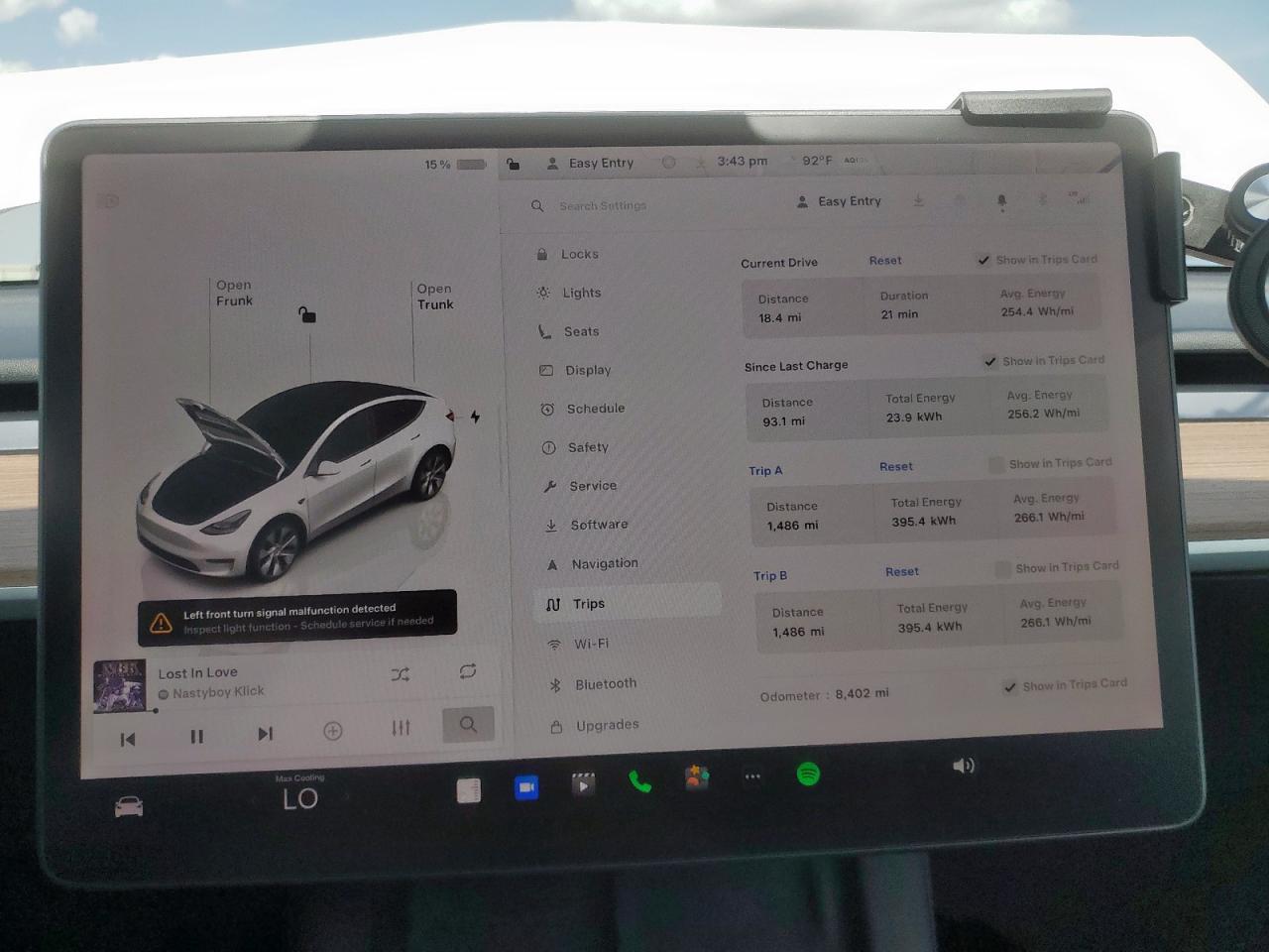 2024 Tesla Model Y VIN: 7SAYGAEE4RF058784 Lot: 64558655