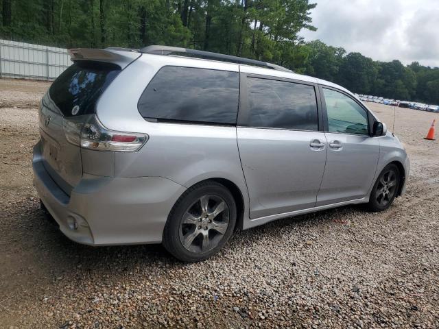  TOYOTA SIENNA 2012 Srebrny