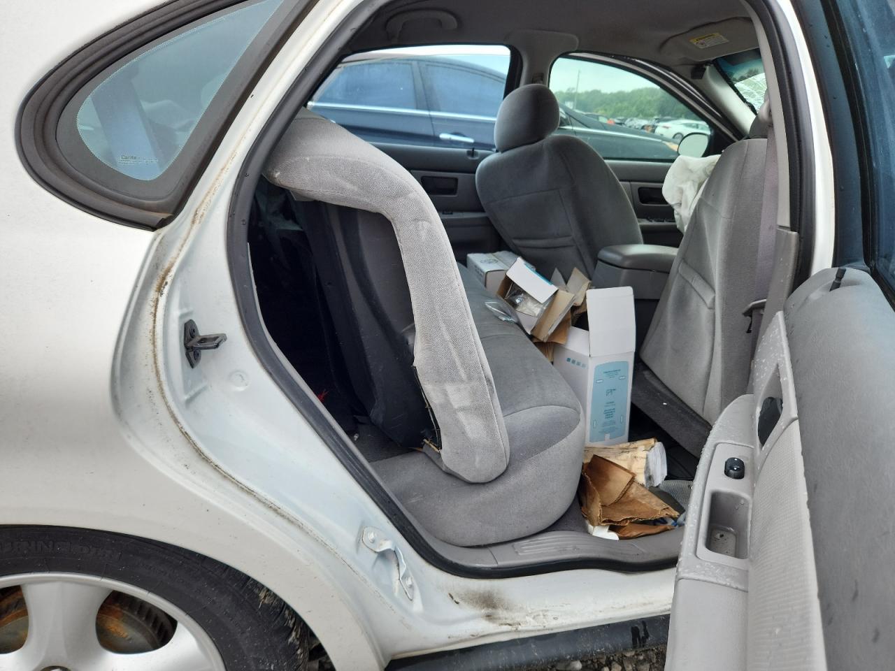 2003 Ford Taurus Se VIN: 1FAFP53UX3A205914 Lot: 63215665