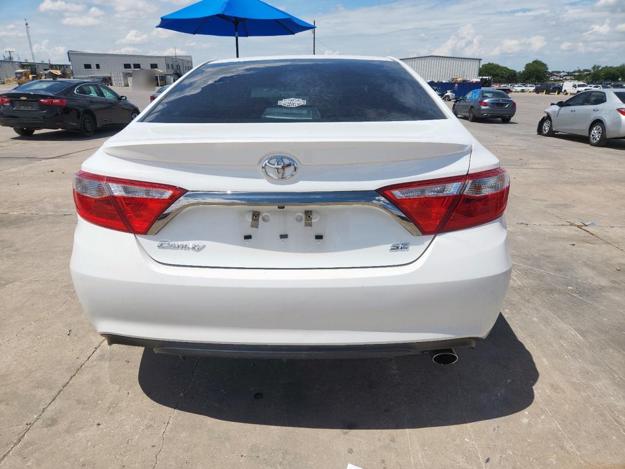 2016 Toyota Camry Le VIN: 4T1BF1FK1GU504612 Lot: 63307475