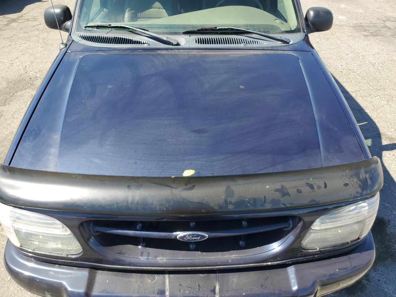 2000 Ford Explorer Limited VIN: 1FMDU75E0YZA21422 Lot: 63618475