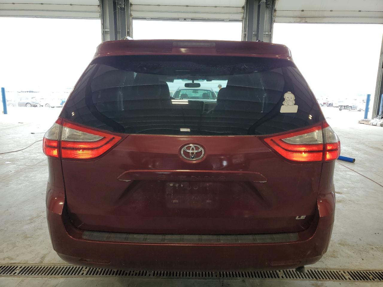 2015 Toyota Sienna Le VIN: 5TDKK3DC3FS594193 Lot: 64508895