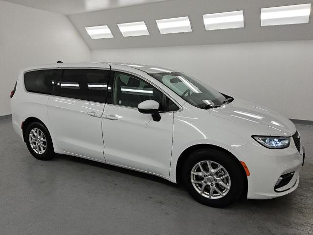  CHRYSLER PACIFICA 2023 Biały