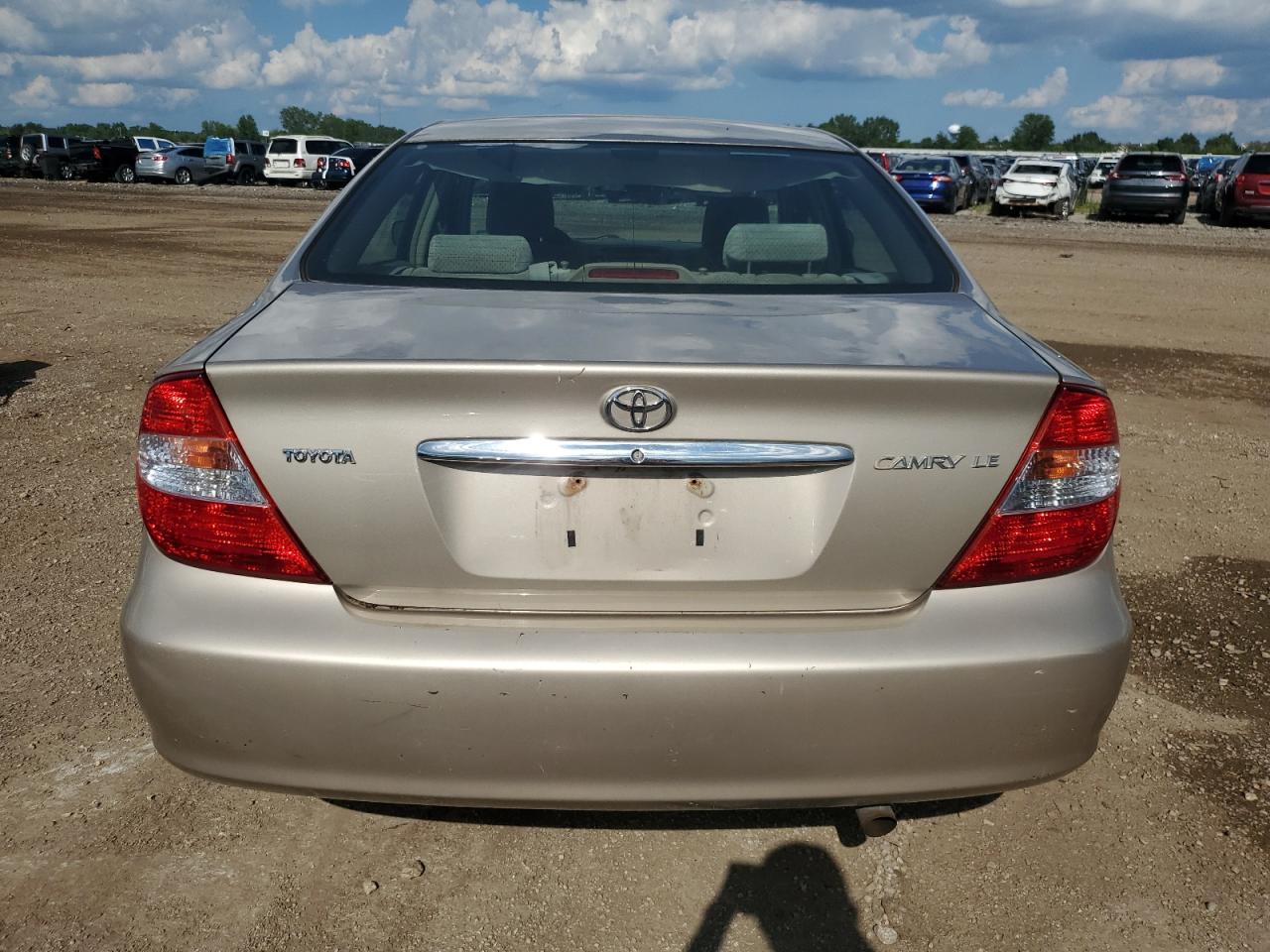 2003 Toyota Camry Le VIN: 4T1BE32K03U735001 Lot: 66395275