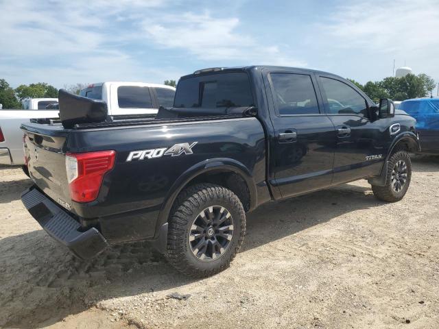  NISSAN TITAN 2017 Черный