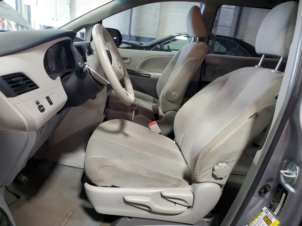 2012 Toyota Sienna VIN: 5TDZK3DC3CS240569 Lot: 63664415