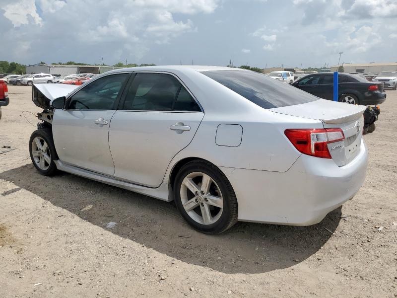  TOYOTA CAMRY 2014 Srebrny