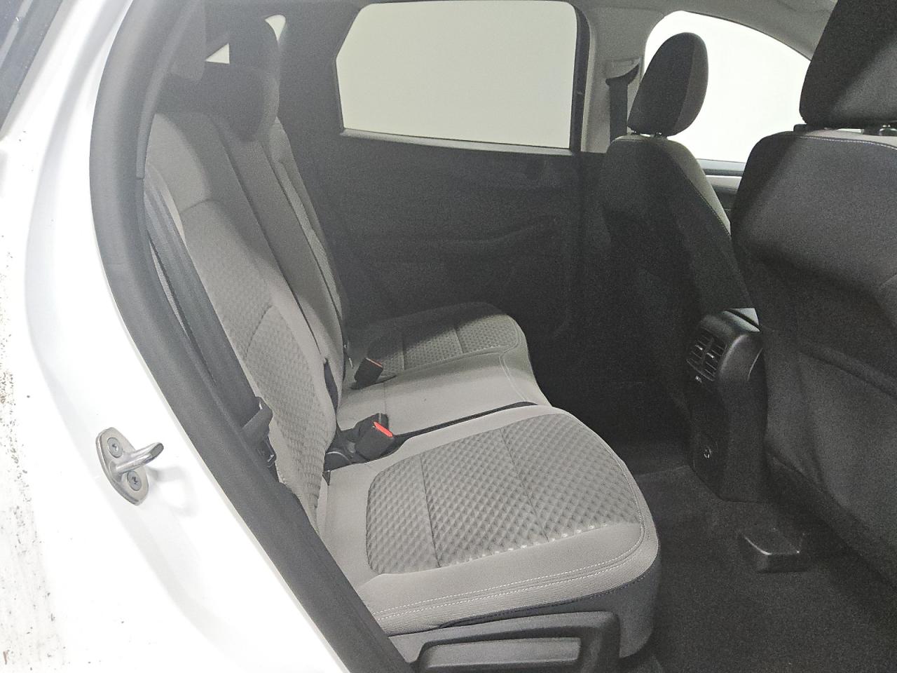 2022 Ford Escape Se VIN: 1FMCU9BZ8NUA61450 Lot: 64130385
