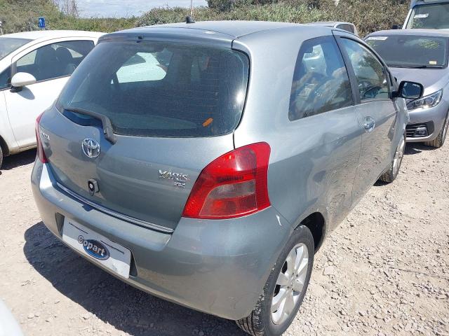 2009 TOYOTA YARIS TR