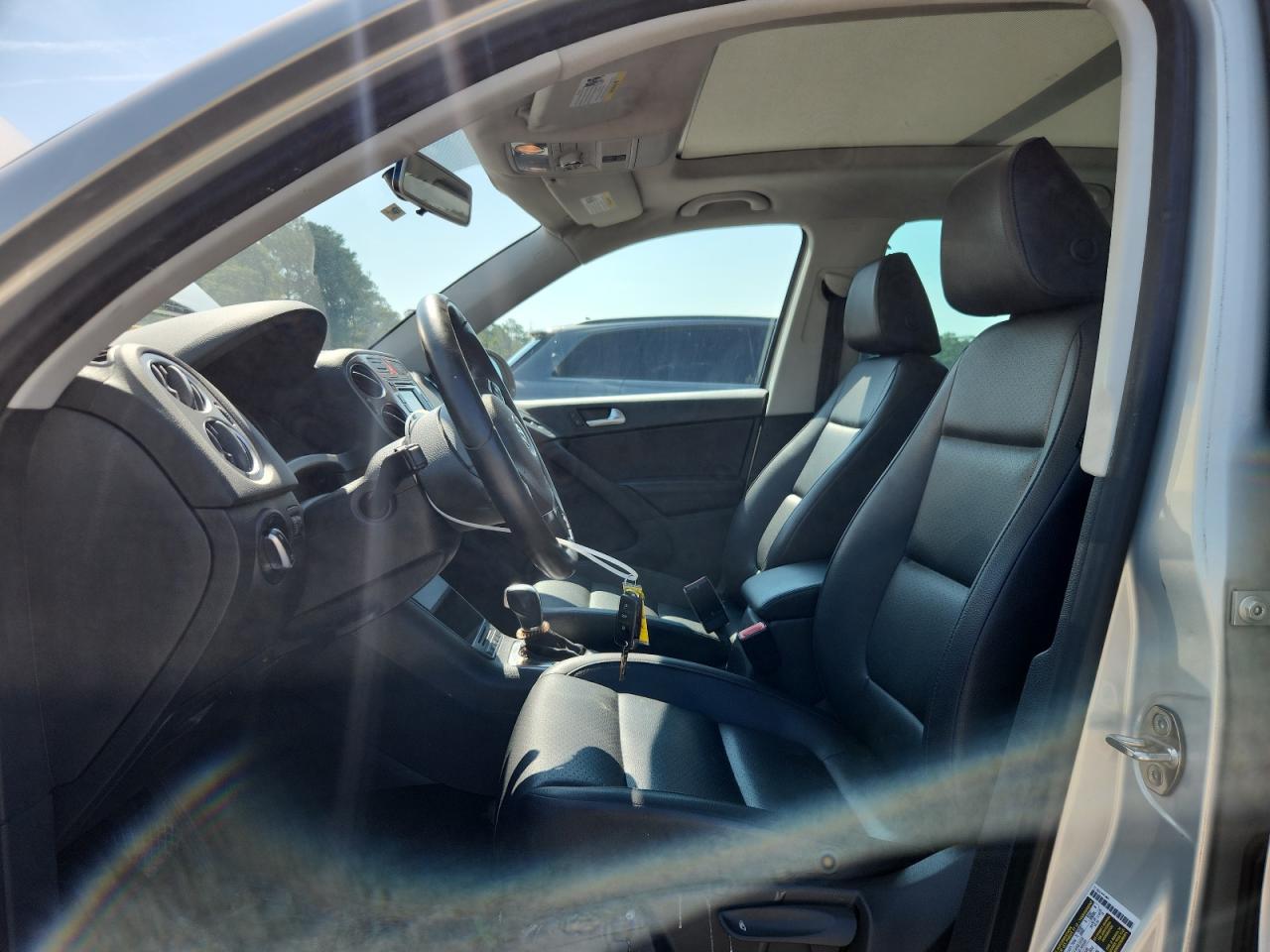 2011 Volkswagen Tiguan S VIN: WVGBV7AX7BW562018 Lot: 63553205