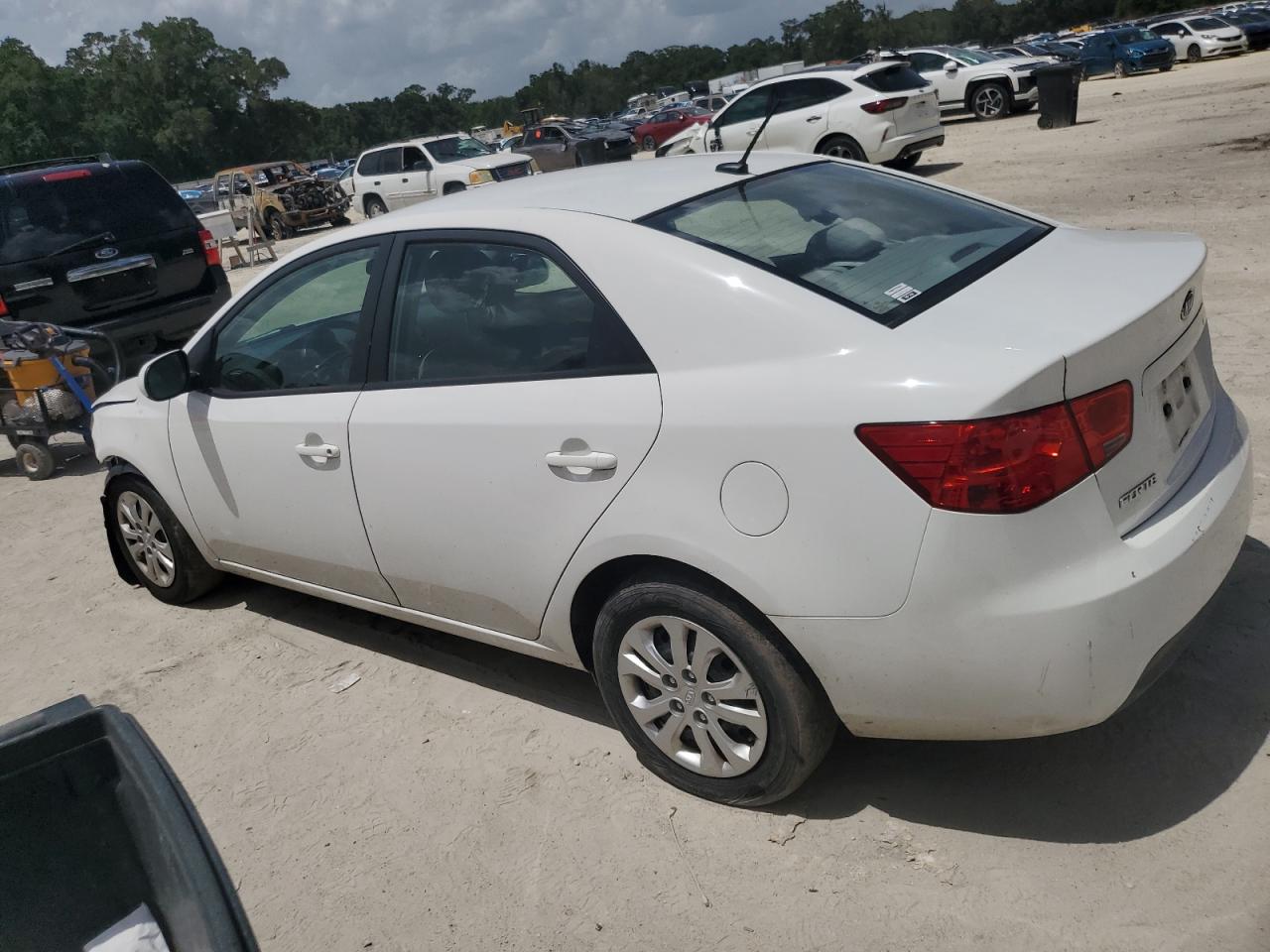 knaft4a28d5648961 KNAFT4A28D5648961 2013 Kia Forte Lx