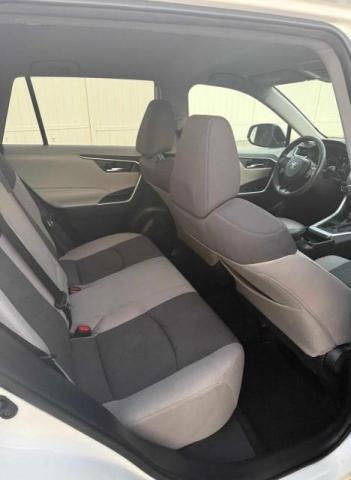  TOYOTA RAV4 2021 Biały