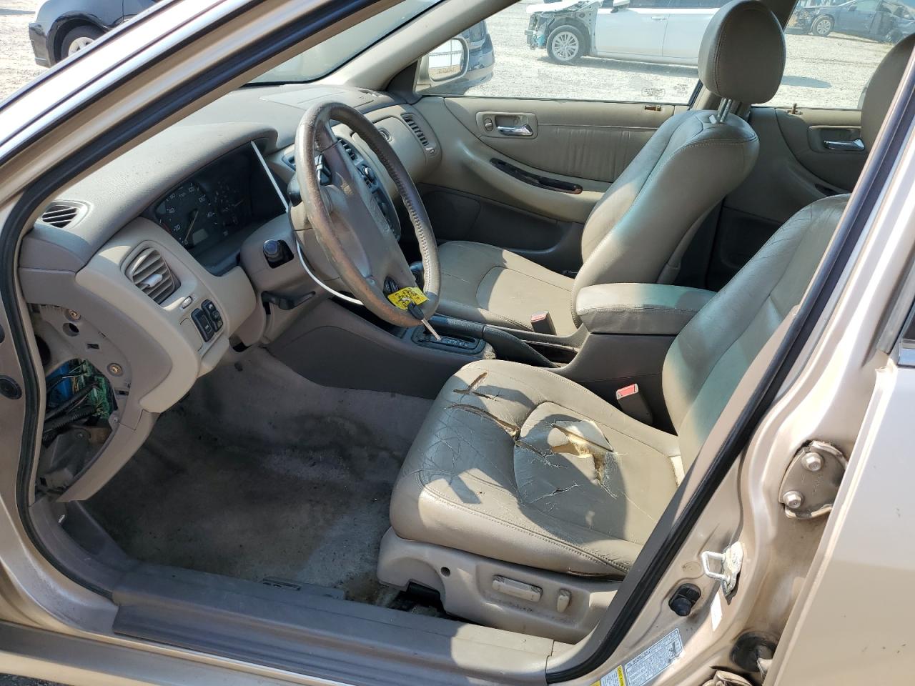 2000 Honda Accord Ex VIN: 1HGCG1655YA036033 Lot: 63814075