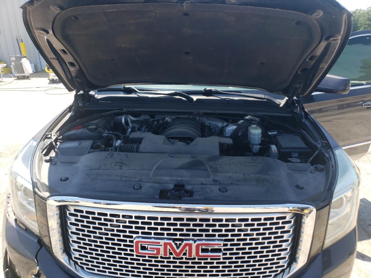 2015 GMC Yukon Denali VIN: 1GKS2CKJ9FR133519 Lot: 63202355