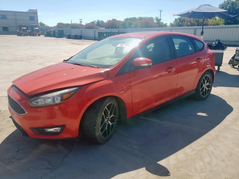  FORD FOCUS 2017 Красный
