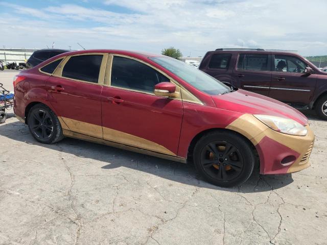 Sedans FORD FOCUS 2014 Czerwony